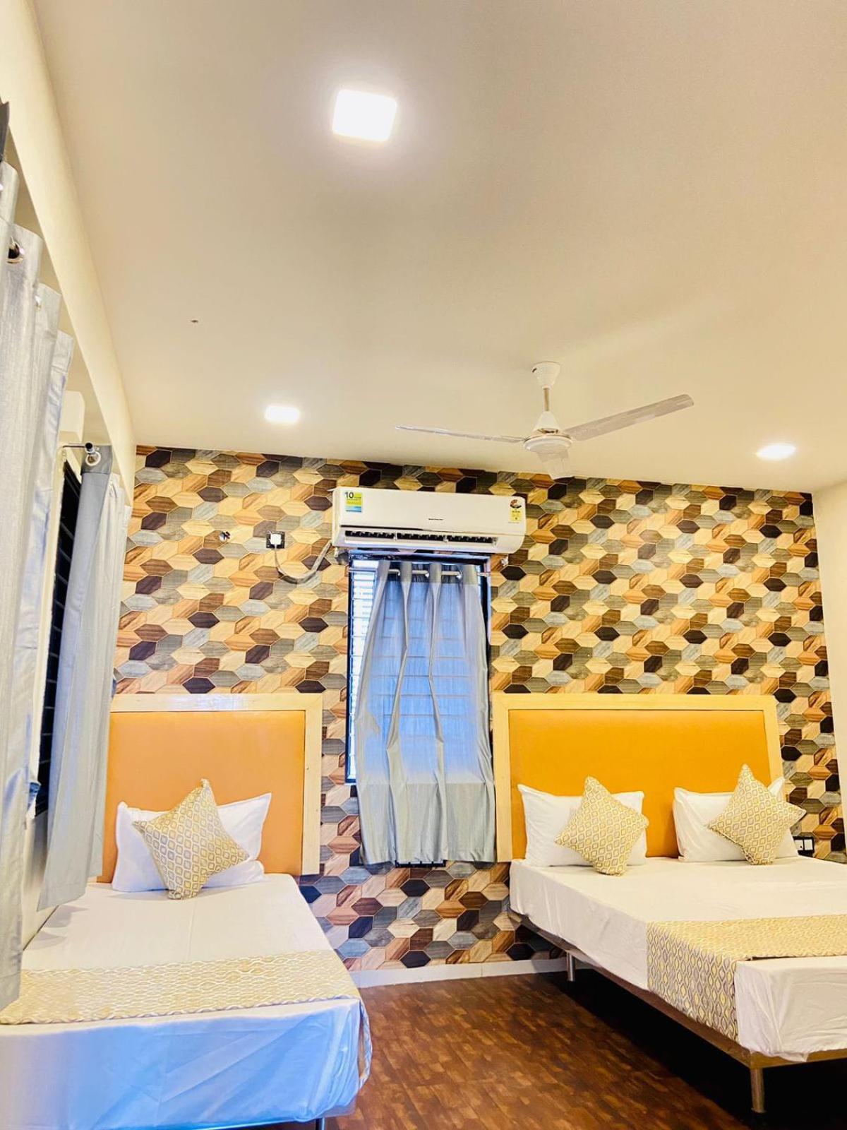 Hotel Alexa By Abc Αχμπανταμπάντ Εξωτερικό φωτογραφία