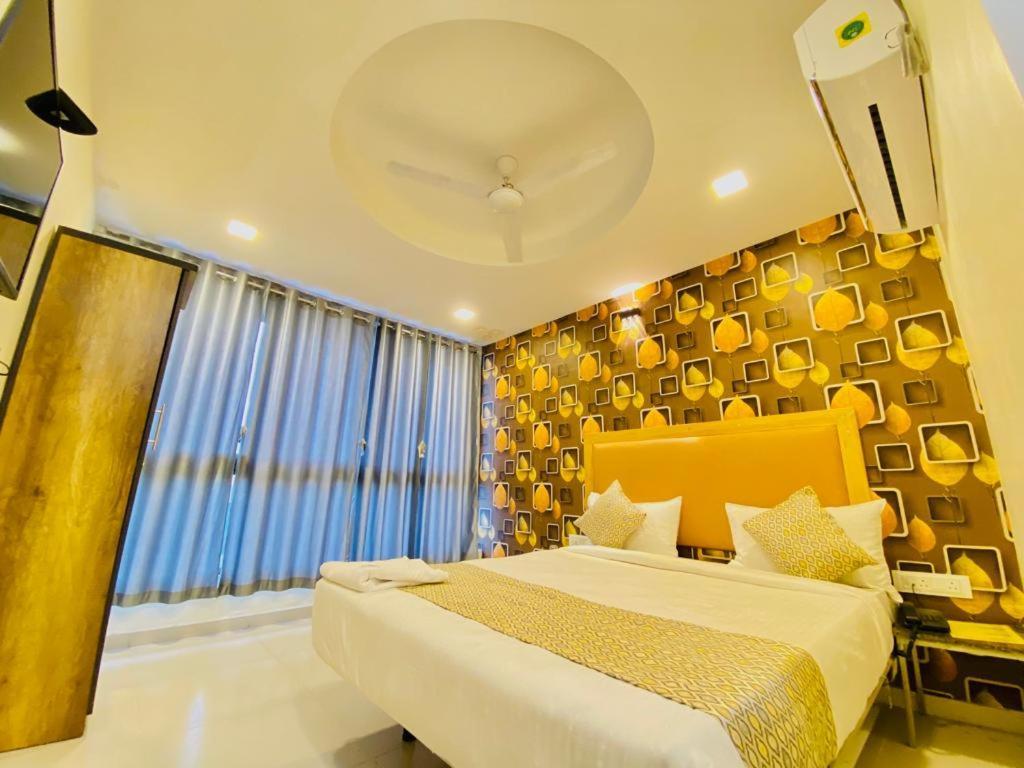 Hotel Alexa By Abc Αχμπανταμπάντ Εξωτερικό φωτογραφία